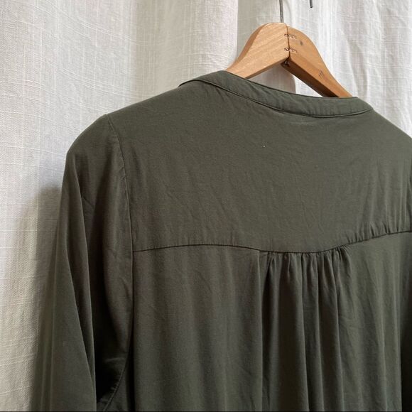 Torrid OLIVE GREEN CHALLIS ZIP FRONT ROMPER 00(10) POCKETS ROLL TAB - Picture 9 of 10